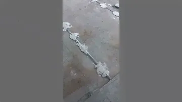 как ставит маяк на пол💪
