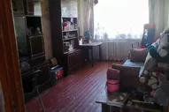 Продам трехкомнатную квартиру 72.6 м² этаж 1/3 район Лужский поселок Красный Маяк посёлок Красный Маяк, 14а